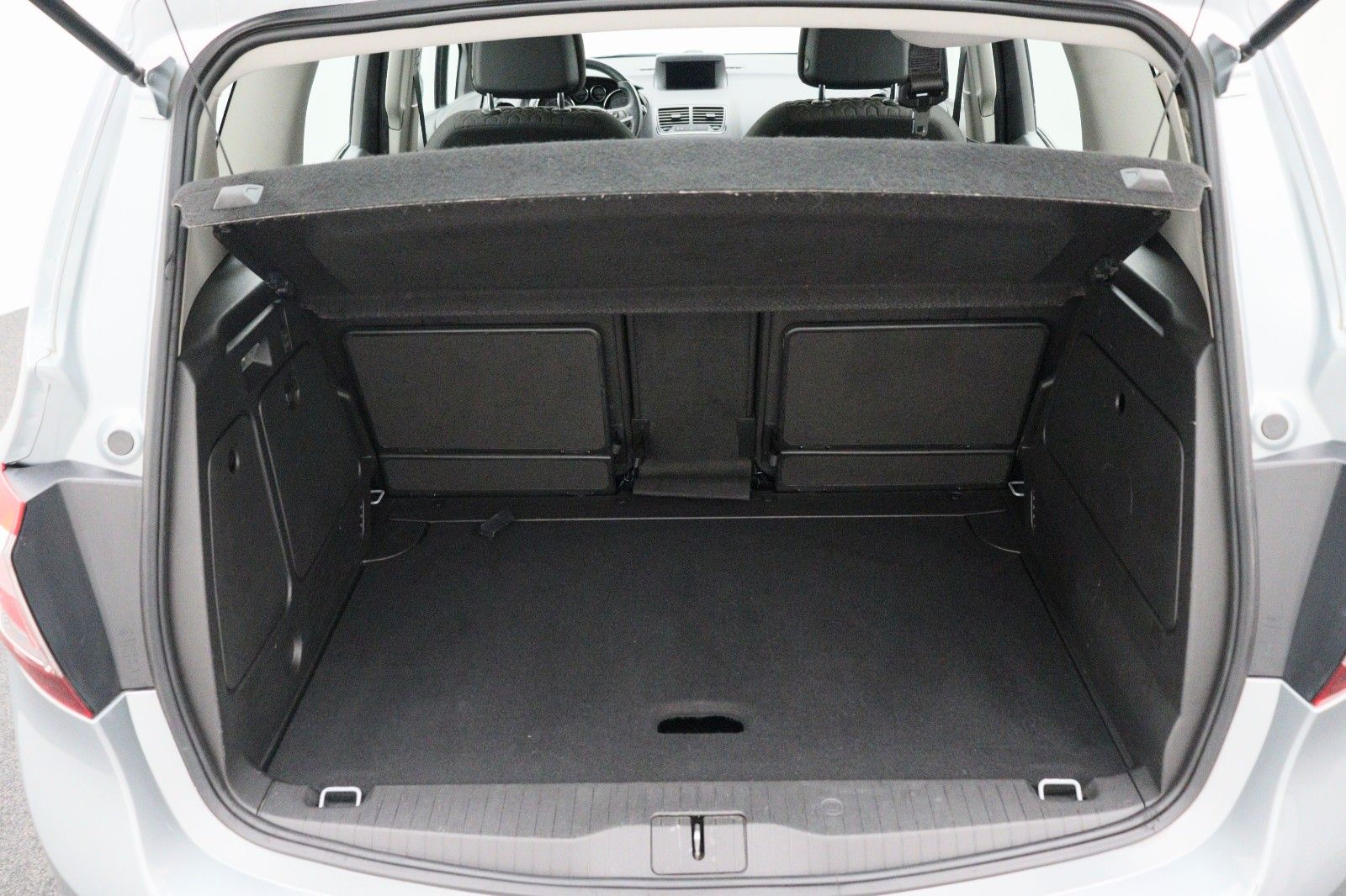 Fahrzeugabbildung Opel Meriva Active