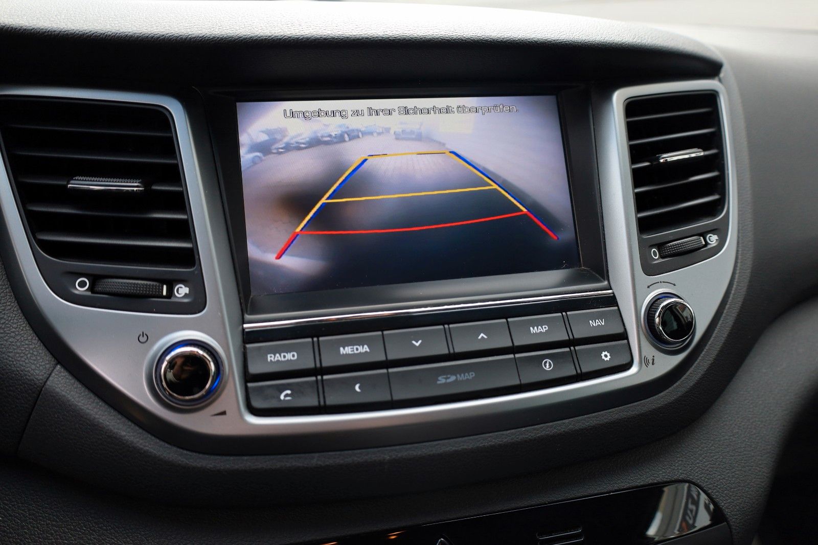 Fahrzeugabbildung Hyundai Tucson Advantage 4WD Navi,Kamera,SH,PDC