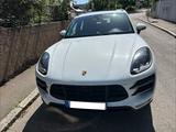 Porsche Macan Turbo - Porsche Gebrauchtwagen in Sindelfingen