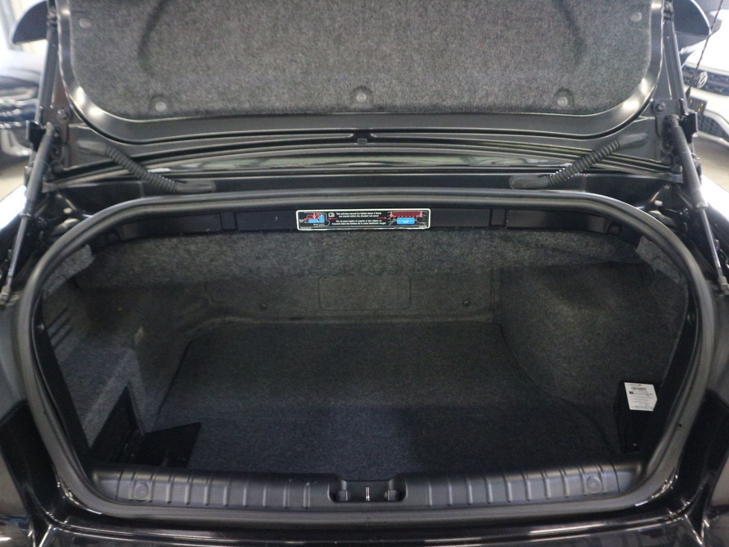 Fahrzeugabbildung Saab 9-3 Cabriolet 1.9 TiD Vector Leder Navi PDC SHZ