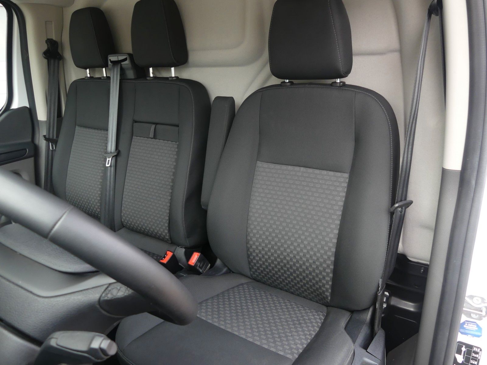 Fahrzeugabbildung Ford Transit Custom Kasten 320 L1 Trend*BLIS*Kamera