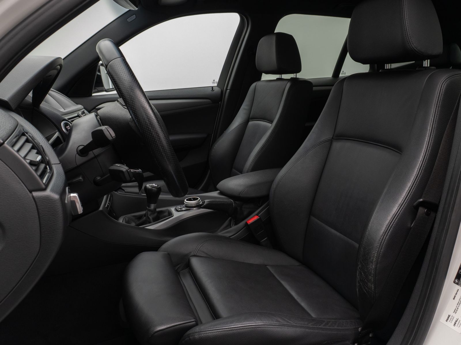 Fahrzeugabbildung BMW X1 sD18i M Sport Navi SitzhzgPDC Xenon AHK 8fach