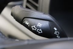 Fahrzeugabbildung Ford Transit 290 L2 H2 TREND 3-Si + KLIMA Top Zustand