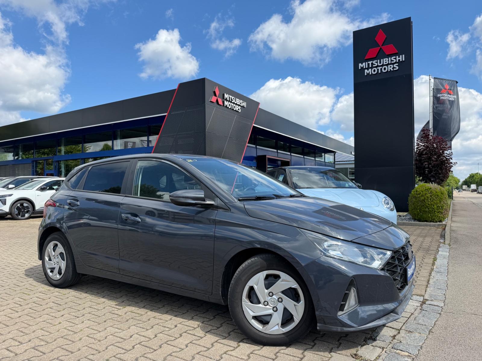 Hyundai i20 1.0 M/T *Navi*SHZ*LHZ*Klimaauto*Kamera