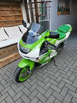Kawasaki ZX6R - KAWASAKI 1995