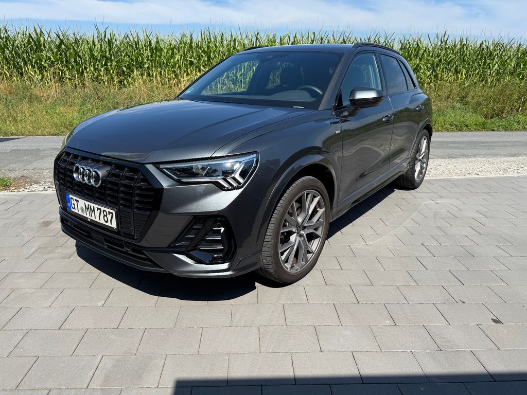 Image of Audi Q3