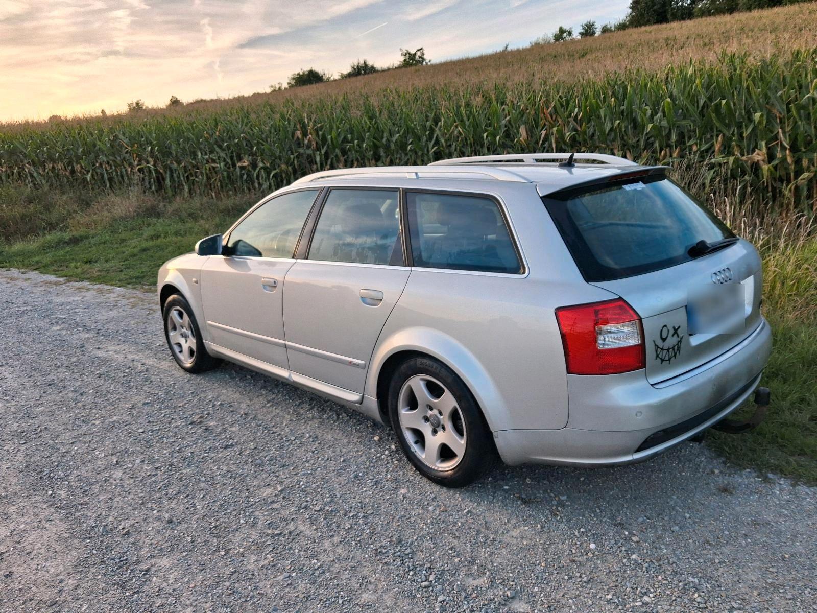 Audi A4 2004 — photo 7