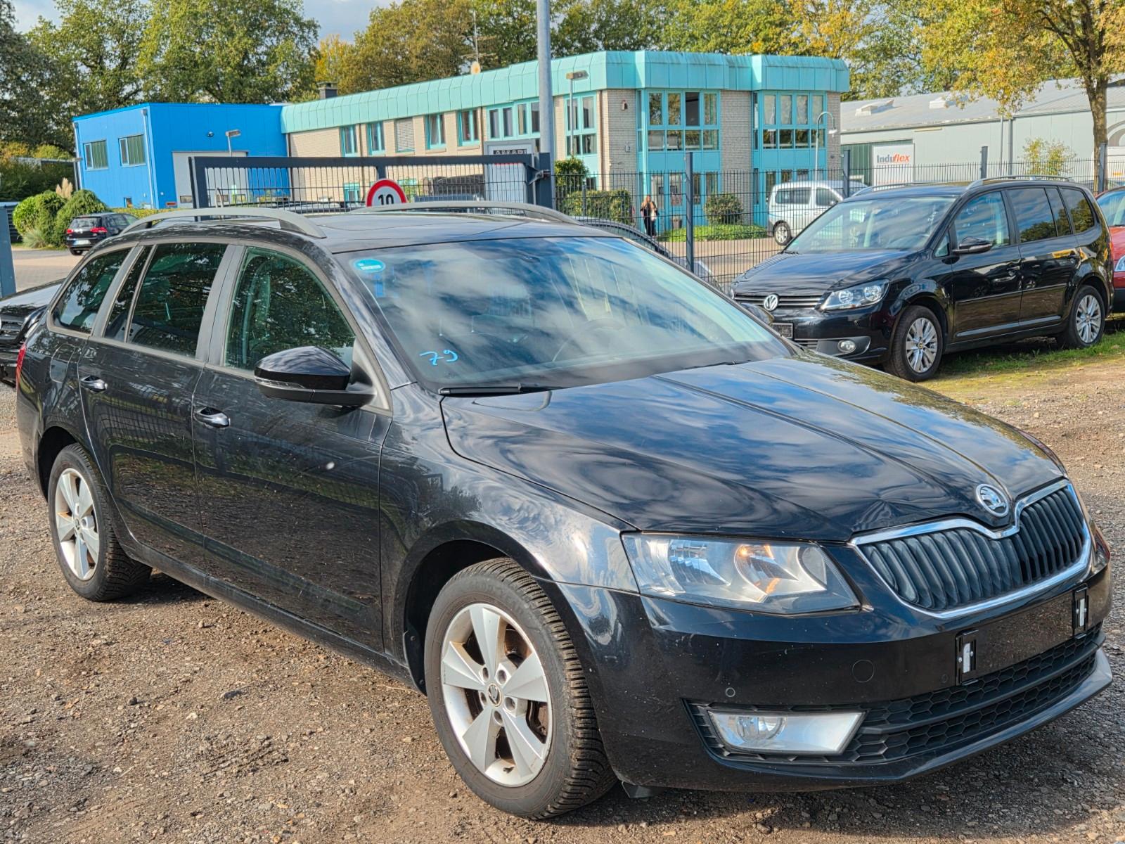 Skoda Octavia 2014 — interior