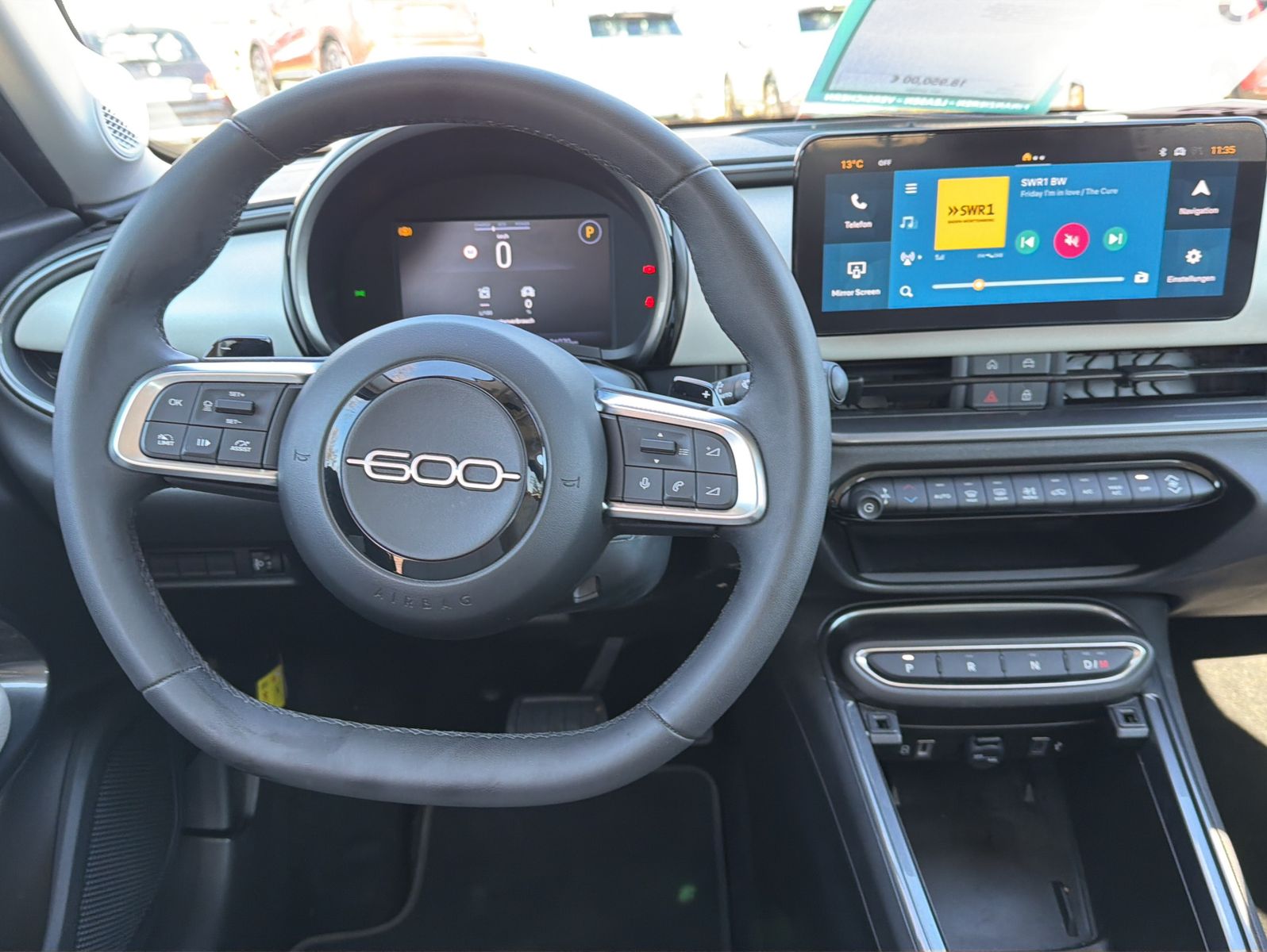 Fahrzeugabbildung Fiat 600 Hybrid La Prima + Navigation System