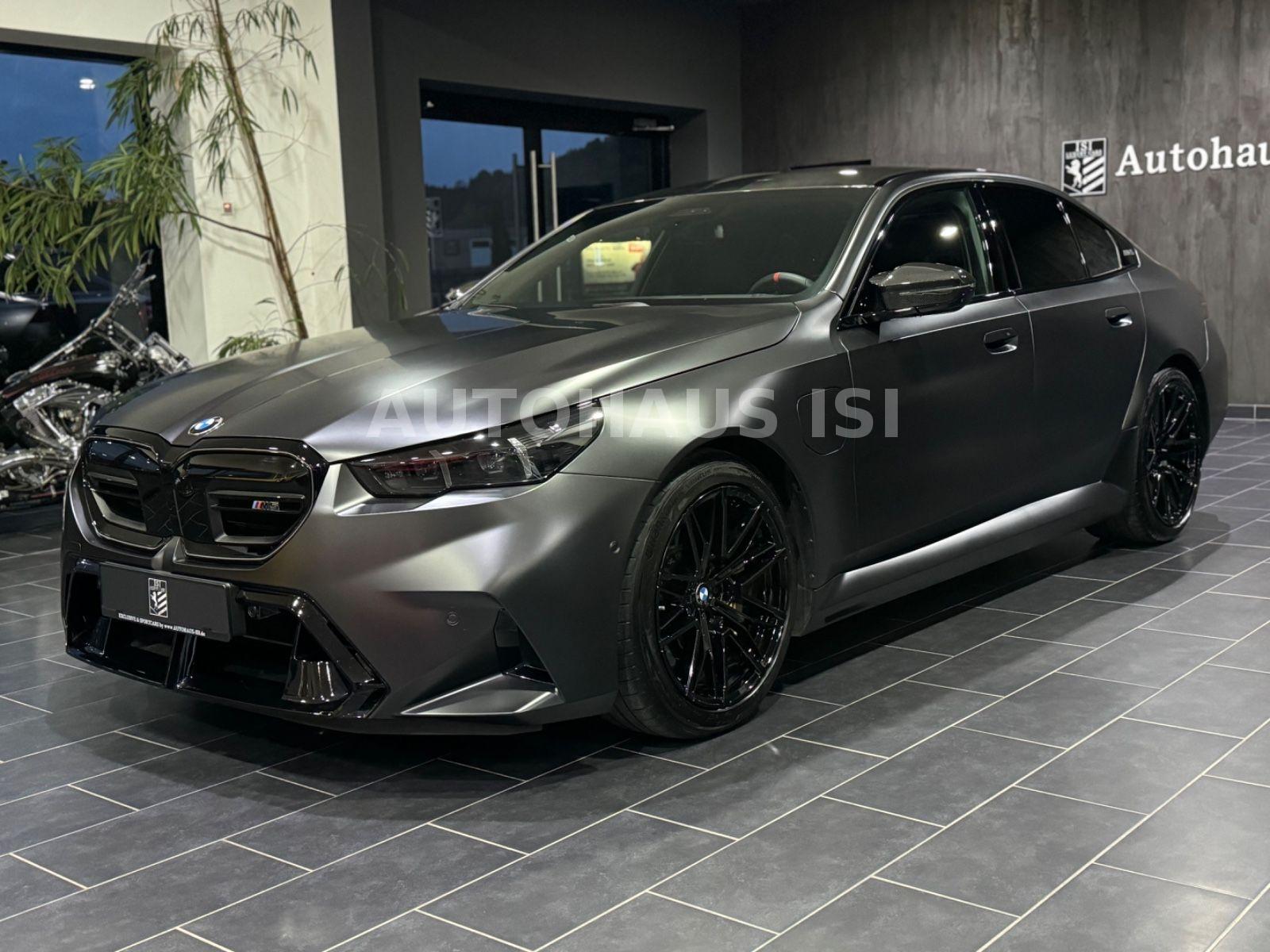 BMW M5 Lim. ULTIMATE,CARBON,KERAMIK,DRIVERS,B&W,FULL