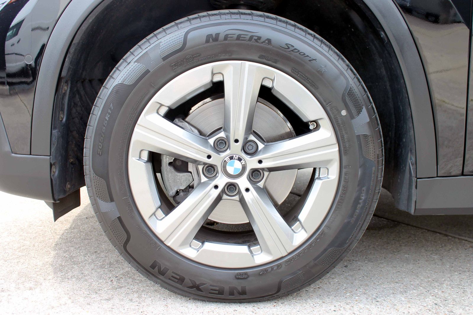 Fahrzeugabbildung BMW X1 sDrive 18i Steptr. ACC KAM PDC LED NAV AHK