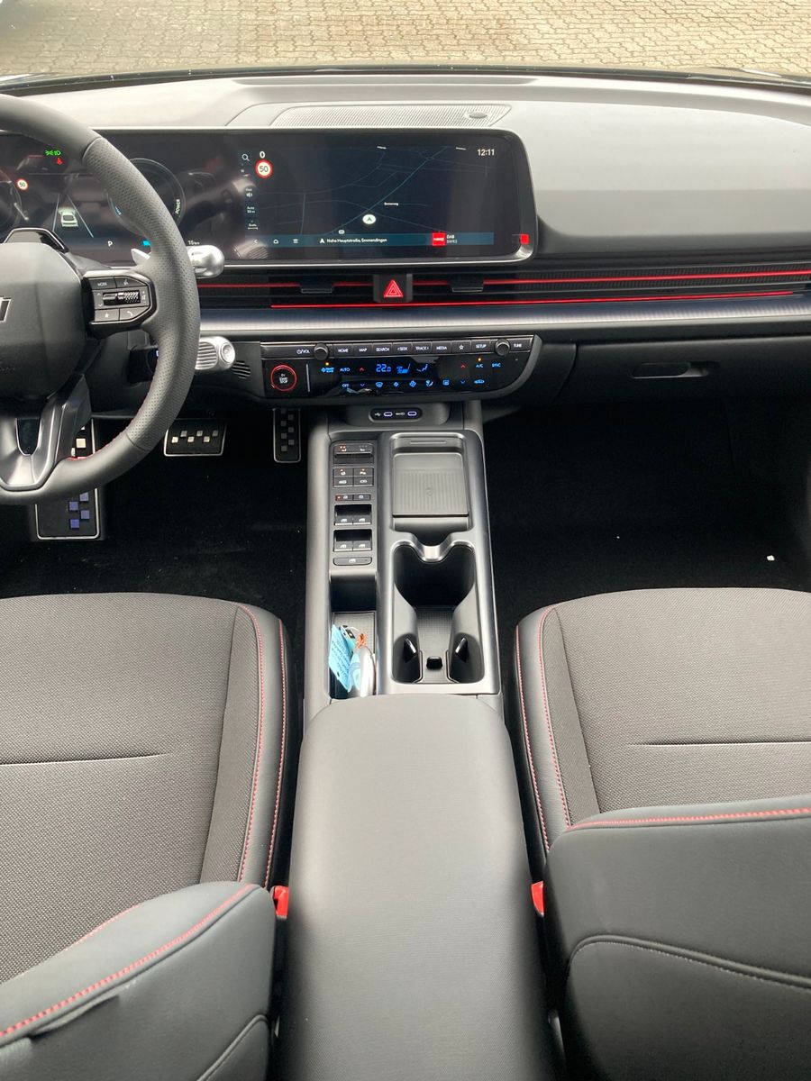Hyundai IONIQ 6 – Bild 13