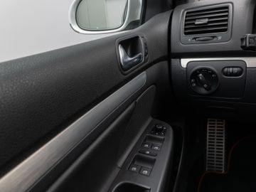 Fahrzeugabbildung Volkswagen Golf V GTI Edition 30 Navi Soundsystem Standhzg