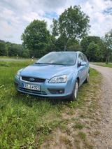 Ford Auto Ford Focus mit TÜV kein mondeo oder F... - Ford Fiesta: Kombi