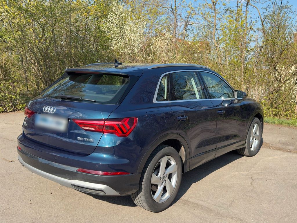 Image of Audi Q3