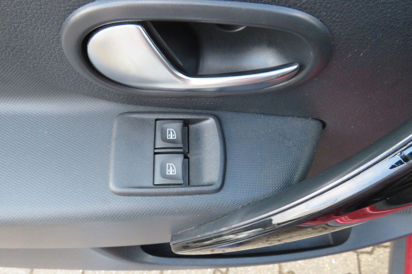 Fahrzeugabbildung Dacia Sandero Stepway NAVI SITZH. GRA PDC +KAMERA 1.HD