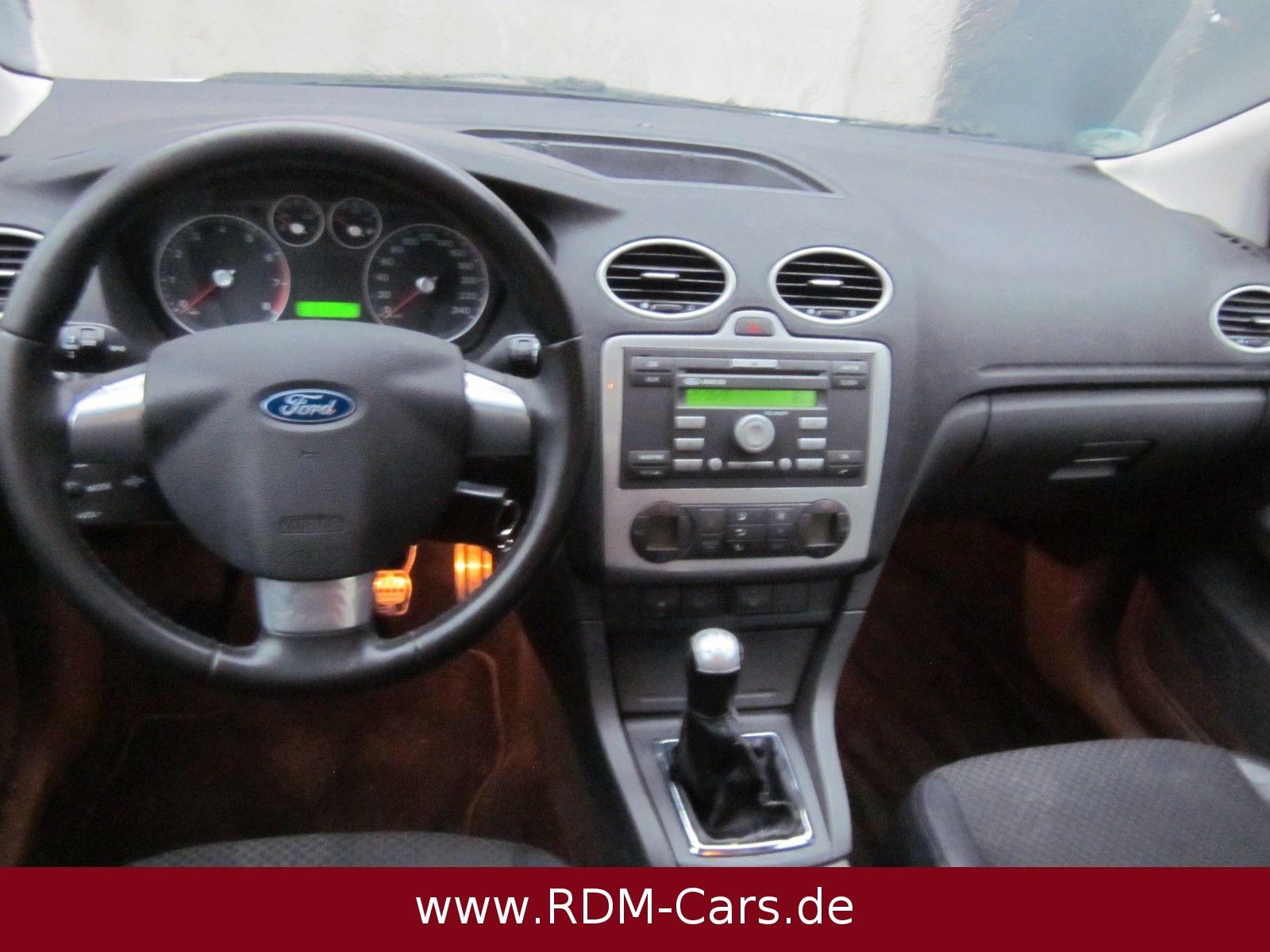 Ford Focus 2005 — photo 9