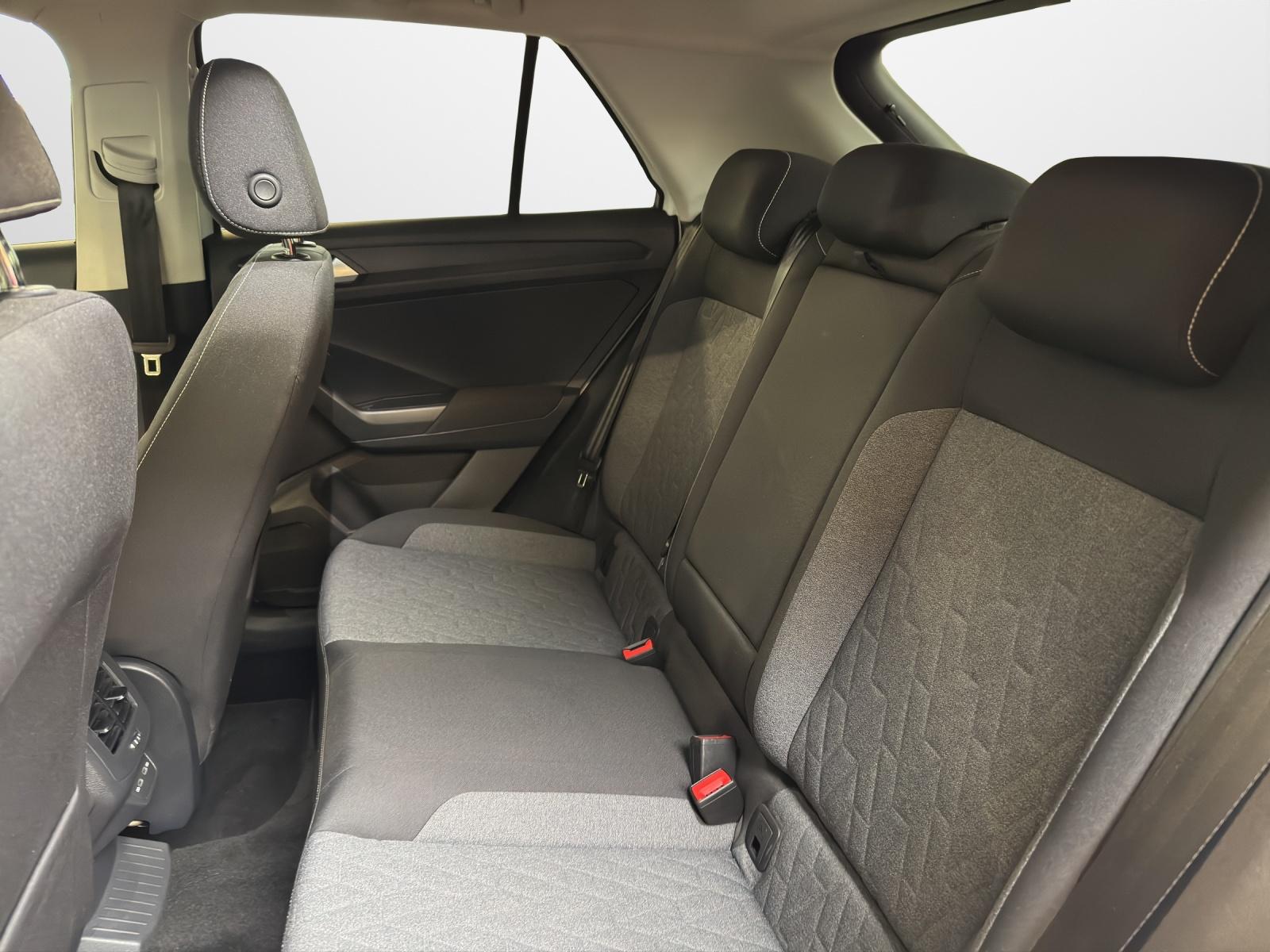 Volkswagen T-Roc 1.5 TSI DSG Move AHK LED Kamera PDC LM Te, миниатюра 12