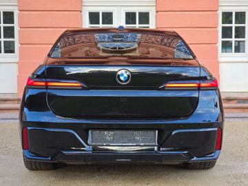 BMW 740 - 5