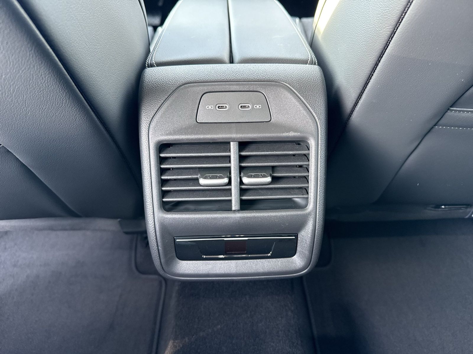 Volkswagen Passat - Bild 24