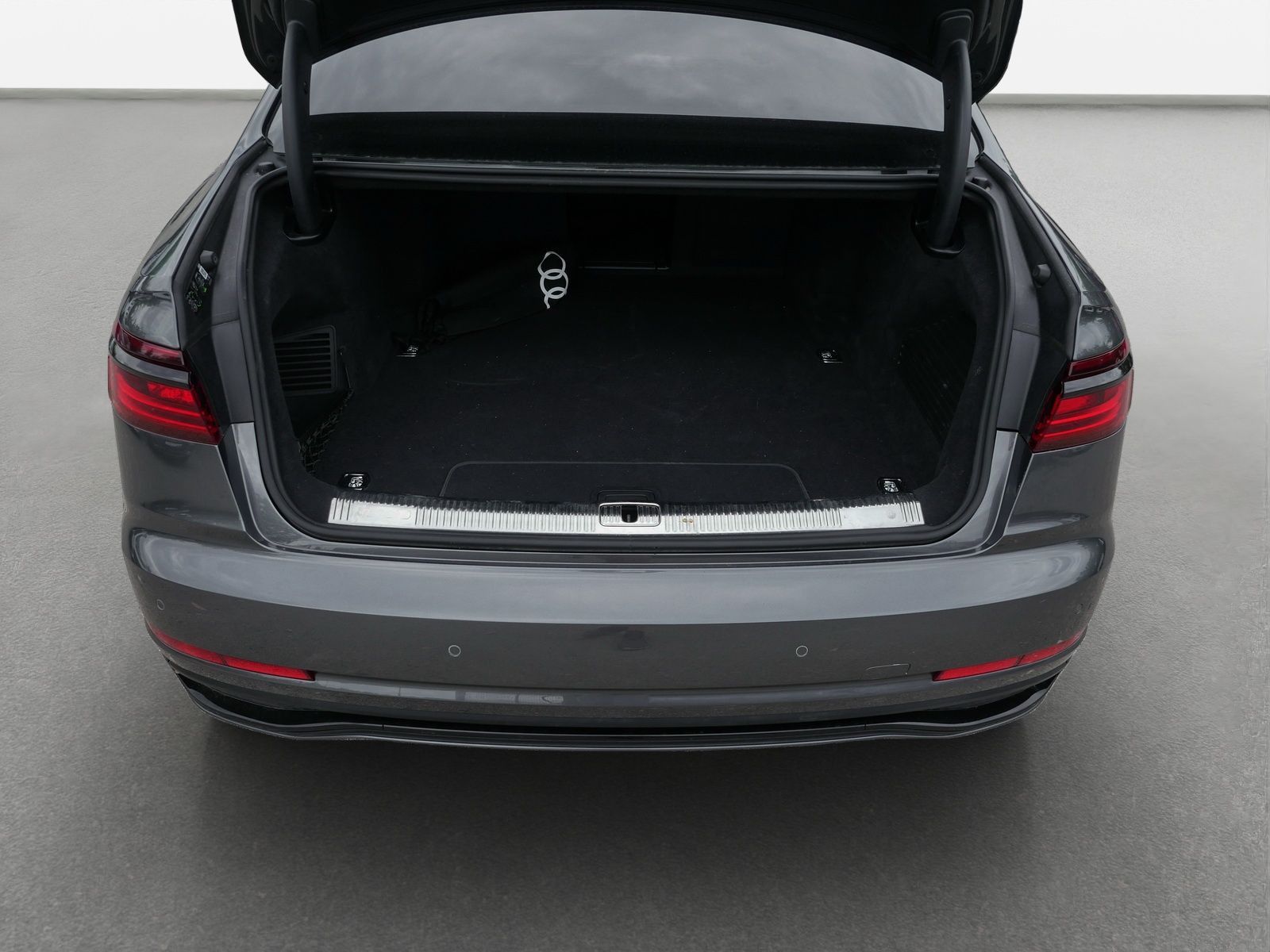 Audi A8 - Bild 12
