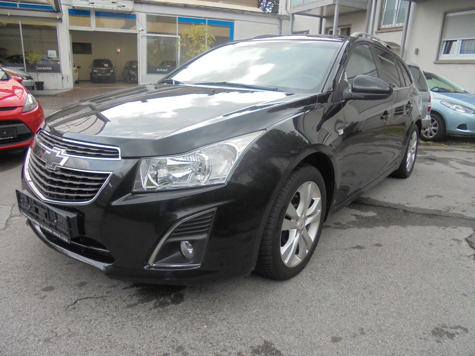 Fahrzeugabbildung Chevrolet Cruze Station Wagon/8Fachbereift/Vollausstattung