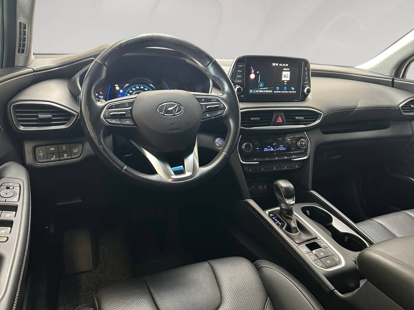 Fahrzeugabbildung Hyundai New Santa Fe Premium
