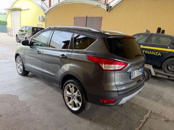 Ford Kuga - 6