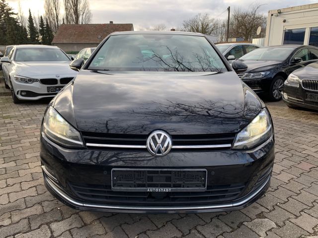 Volkswagen Golf VII Lim 1.4 Highline Navi Panorama Xenon