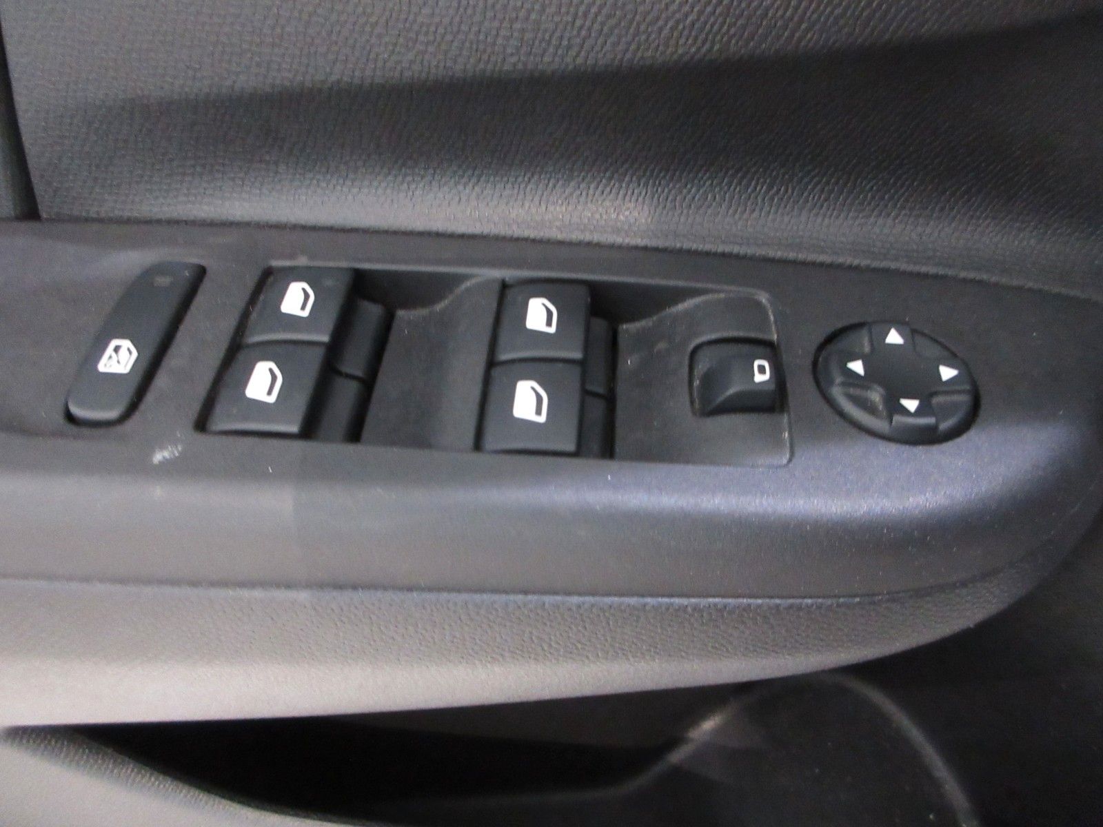 Fahrzeugabbildung Opel Corsa F Edition 1.2T  NAVI/PDC/ALU/MULTIMEDIA