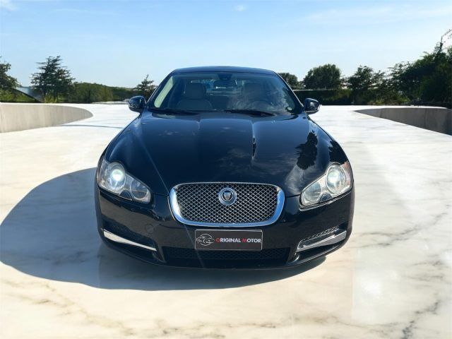 Jaguar JAGUAR XF 2.7D V6 Premium Luxury X C O M M E R C