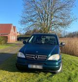 Mercedes-Benz Mercedes ML 320 - Mercedes-Benz ML 320 mit Benzin-Antrieb
