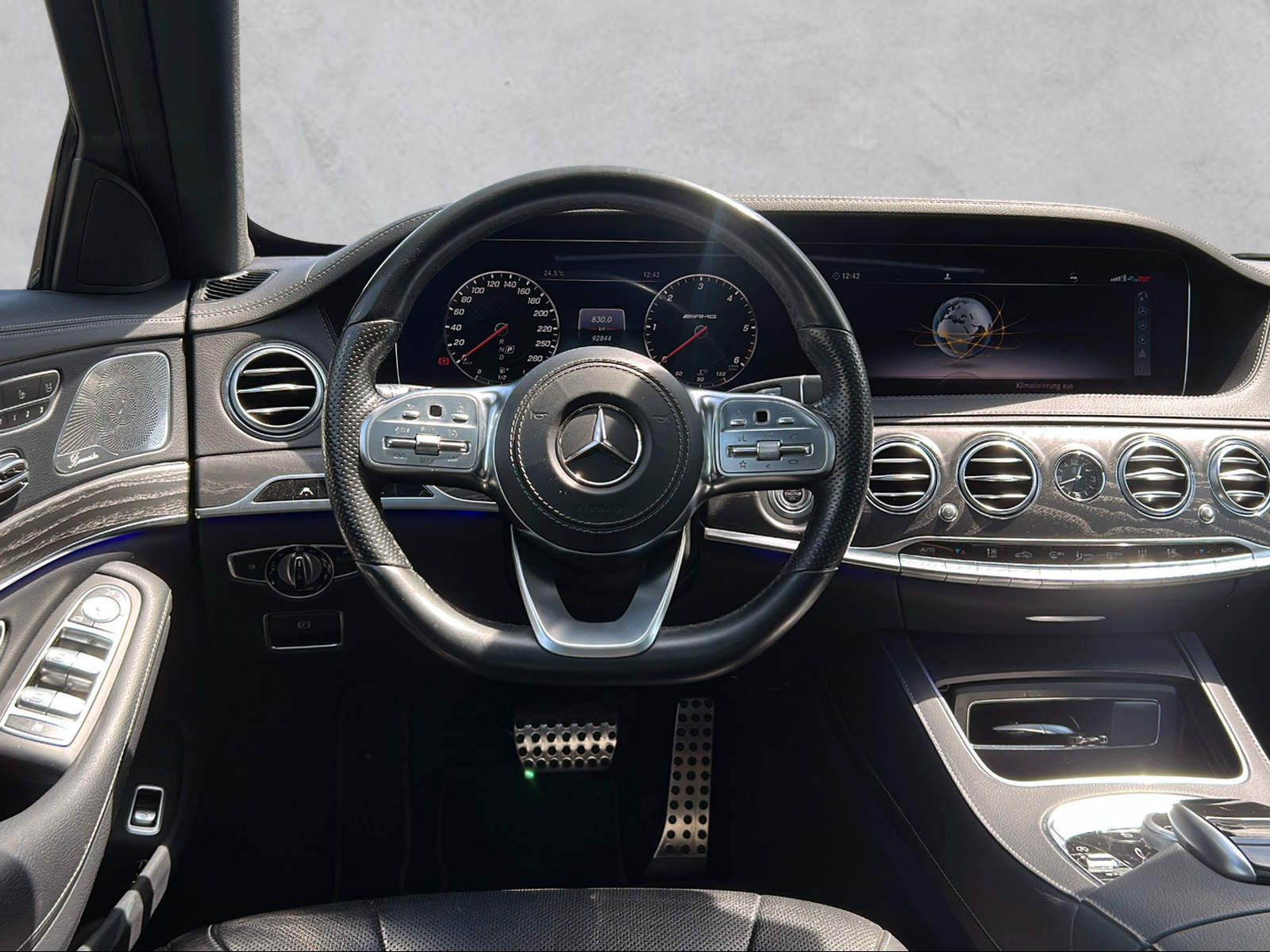 Fahrzeugabbildung Mercedes-Benz S 400 d LANG AMG LINE PANORAMA BURMESTER MEMORY