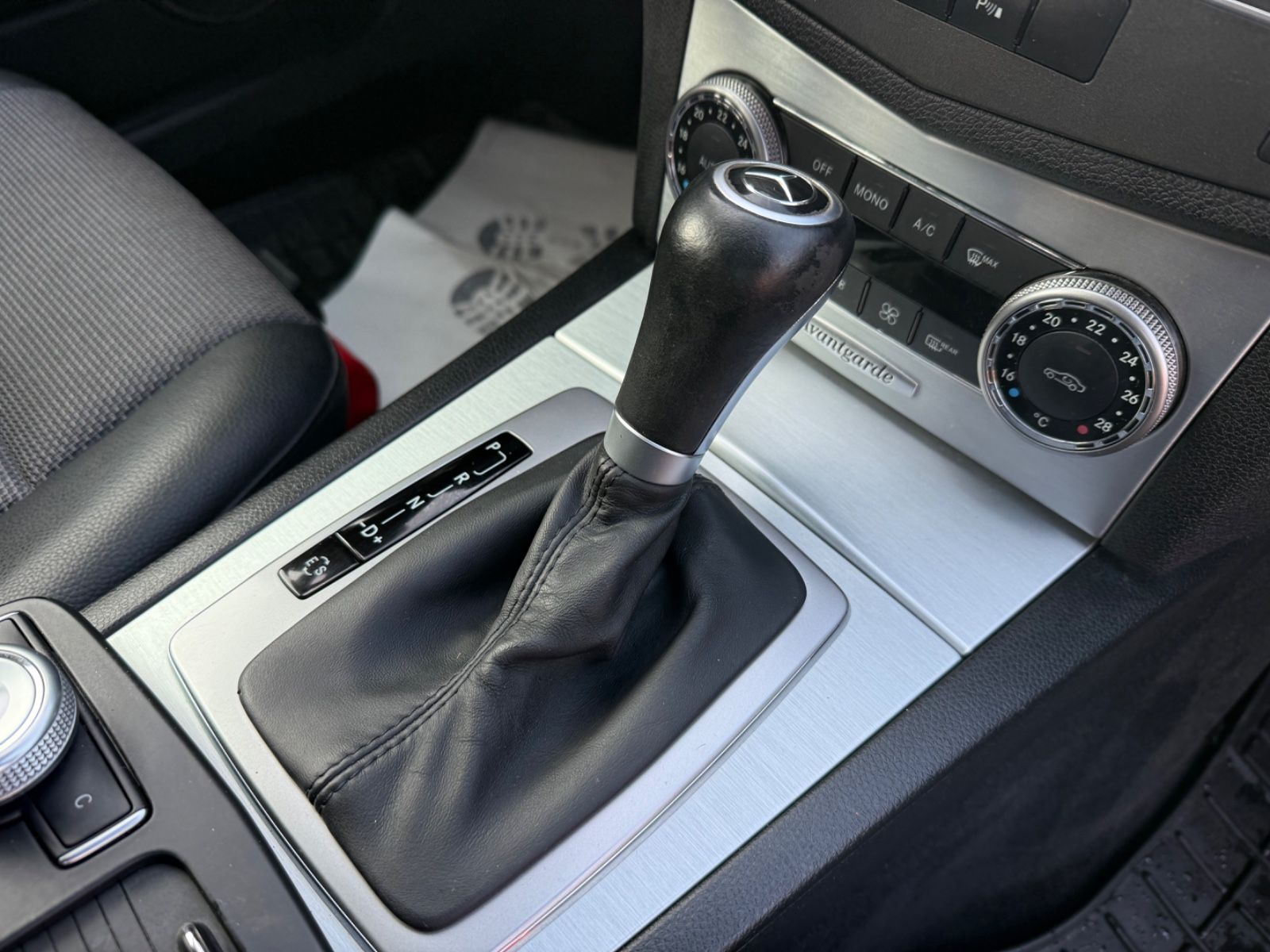 C 220 C T-Modell C 220 CDI BlueEfficiency*2.HAND