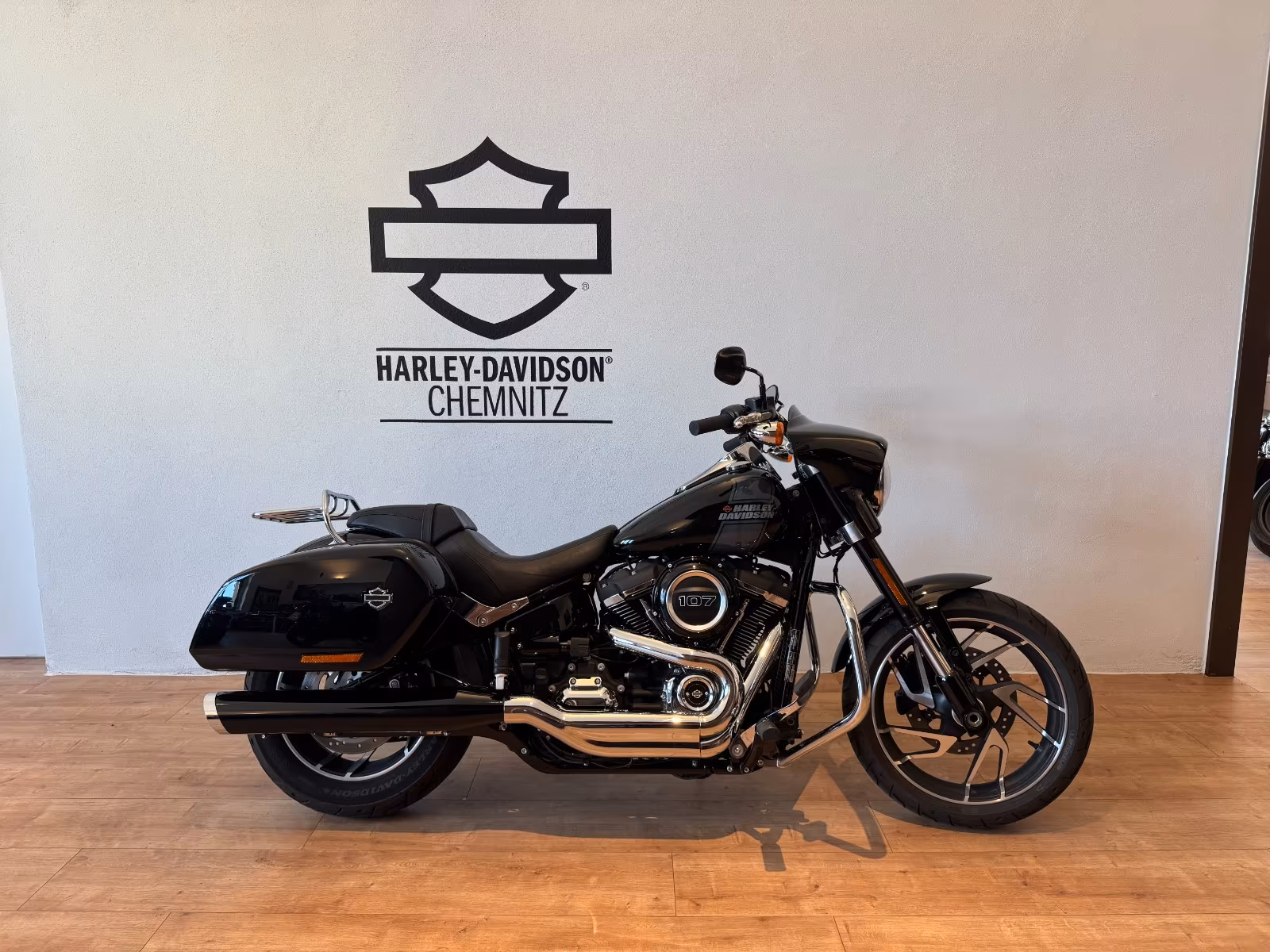 Harley-Davidson Sport Glide FLSB 107