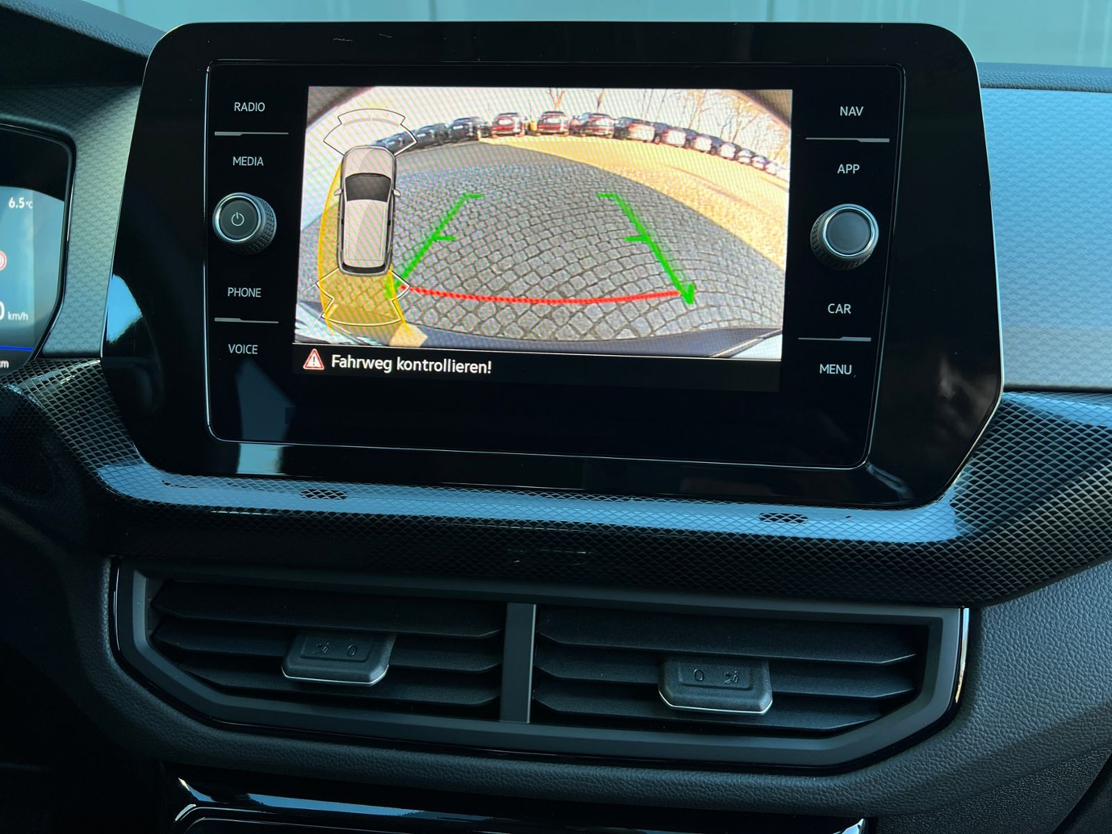 Fahrzeugabbildung Volkswagen T-Cross Life 1.0 TSI DSG *IQ.Light, Climatronic,