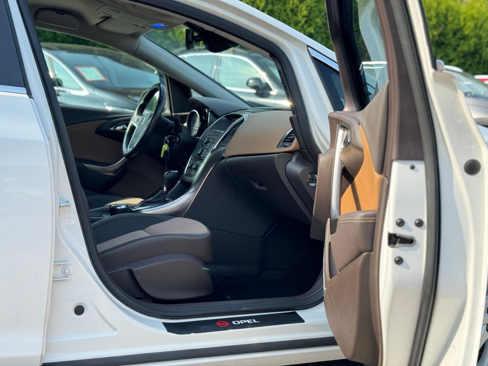 OPEL Astra, 2012, Benzin, 140 PS