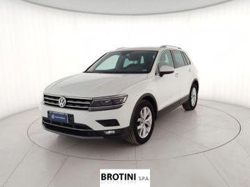 Volkswagen Tiguan - 1