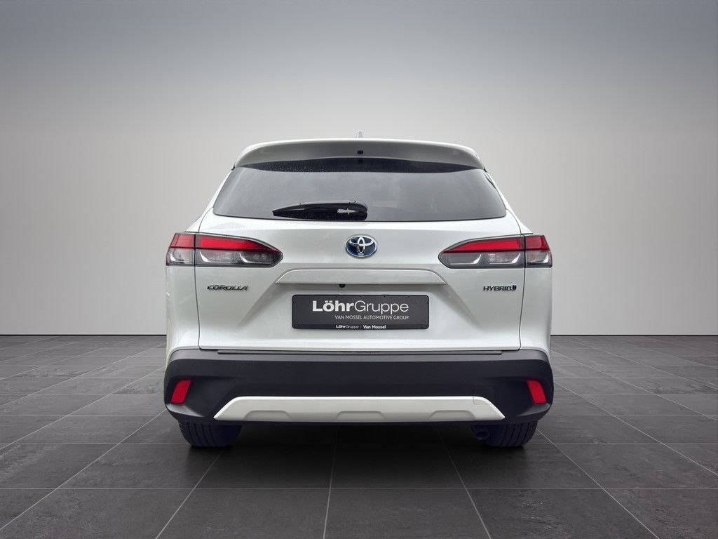 Toyota Corolla Cross 2.0 Hybrid Team Deutschland *NAVI* imagem 3
