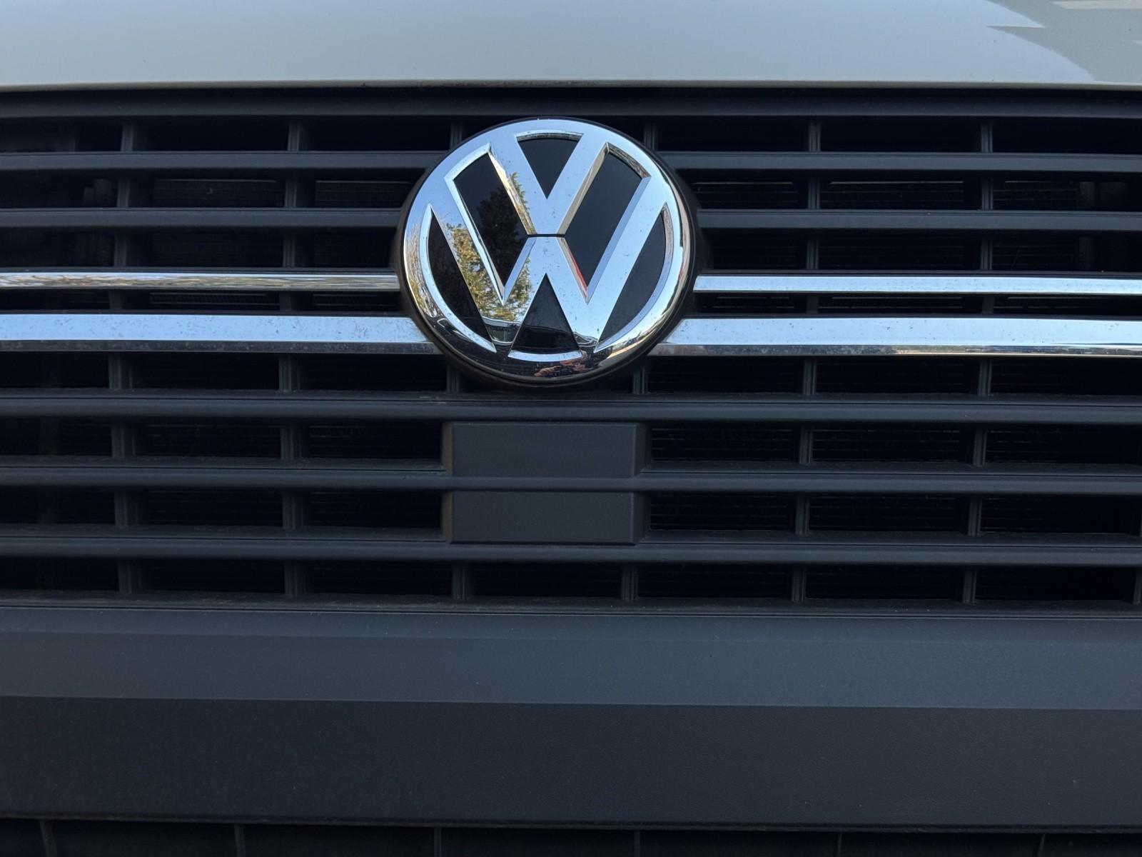 Volkswagen T6.1 Transporter 2.0 TDI Kasten FWD KLIMA PDC SH