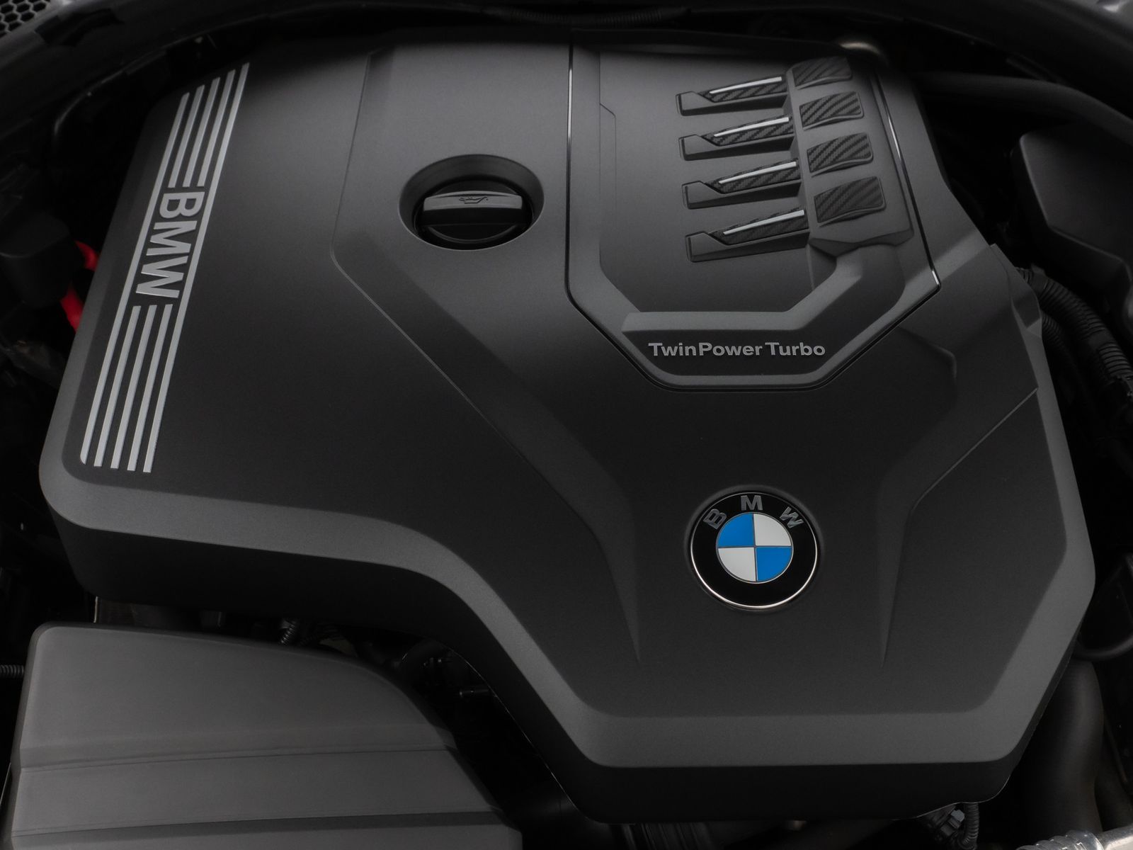 Fahrzeugabbildung BMW 330i  M Sport Panorama 360° HUD DAB H/K 19Zoll