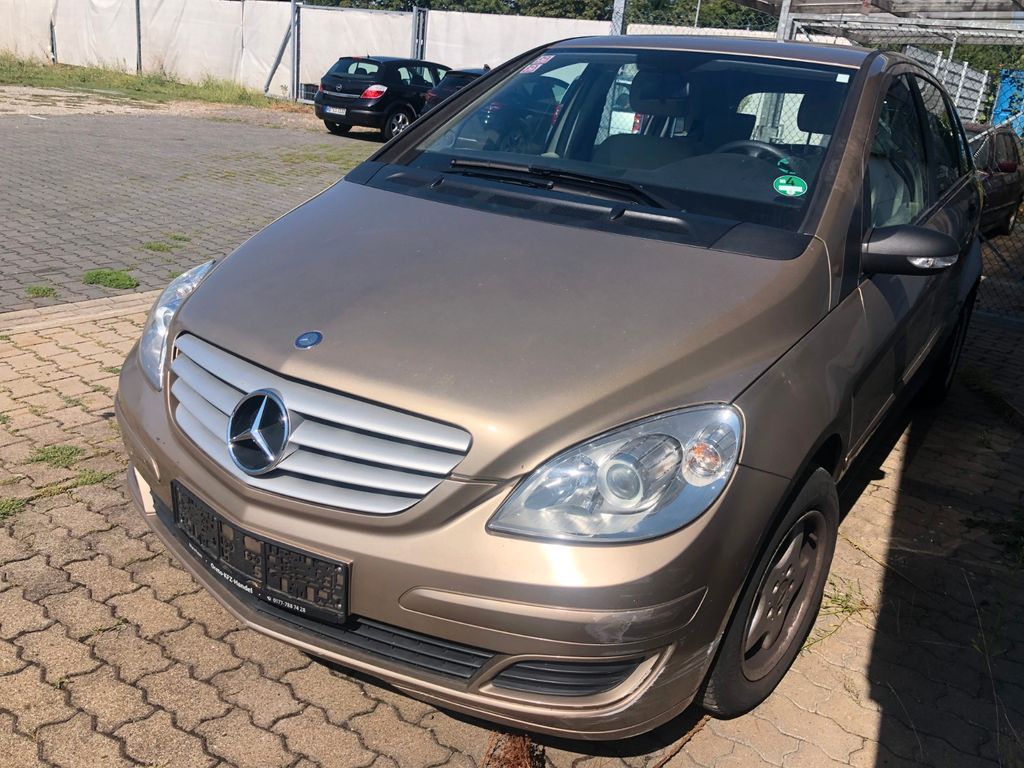 Mercedes-Benz B 150