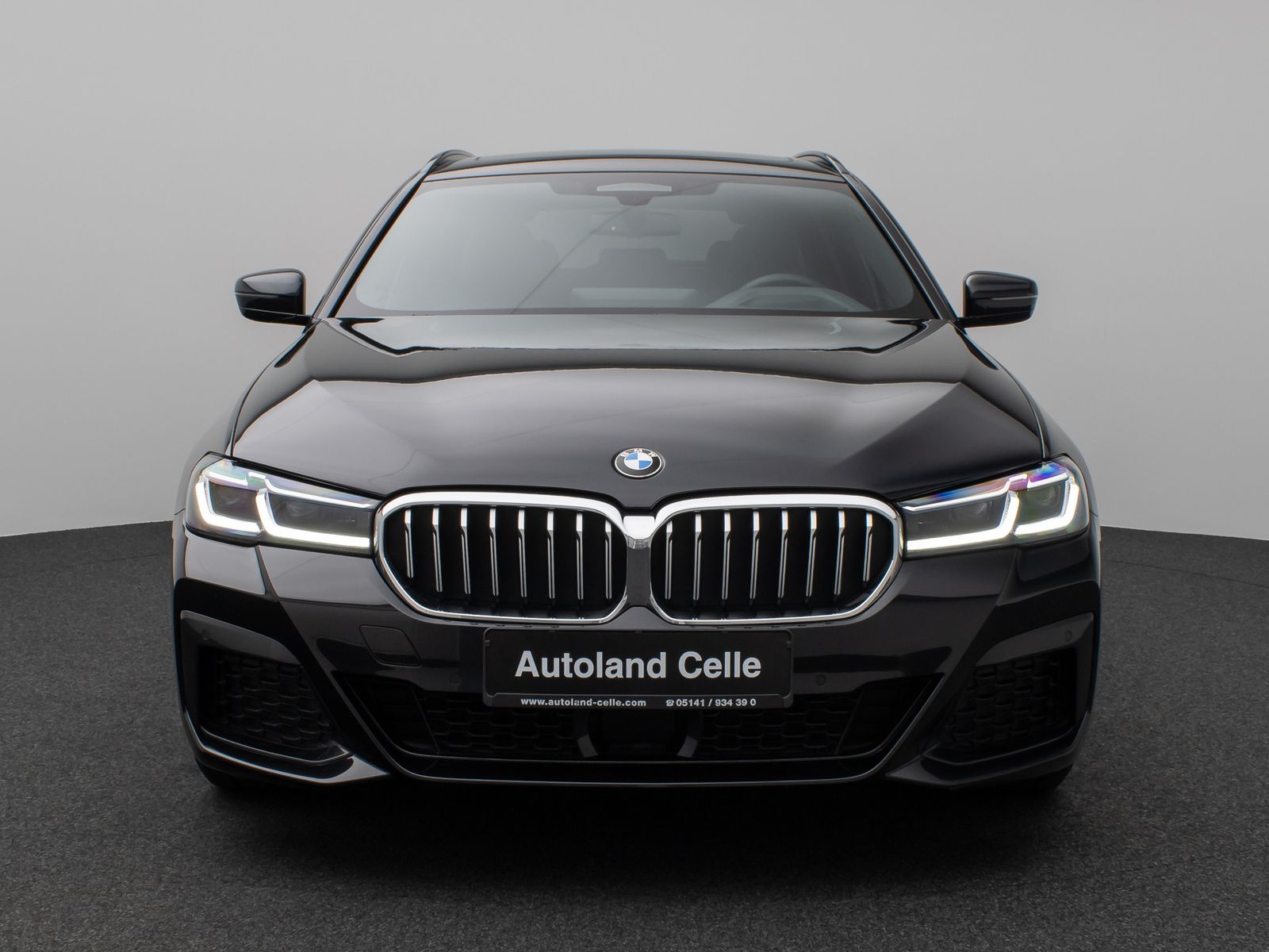 Fahrzeugabbildung BMW 530d  M Sport Panorama Kamera Laser HUD DAB HiFi