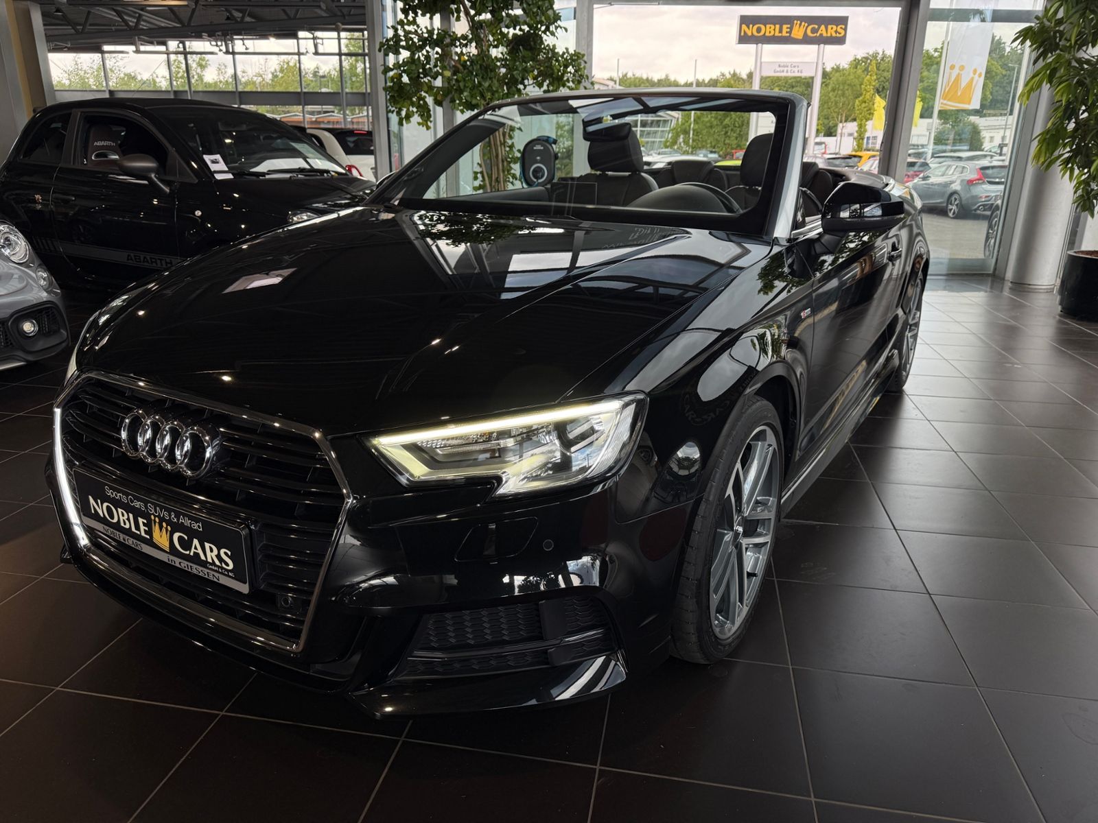 Fahrzeugabbildung Audi A3 Cabriolet 35 TFSI S-Line Competition LED  NAV