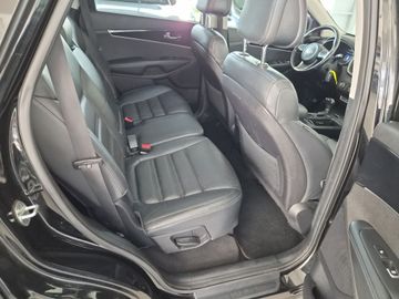 KIA Sorento - 8