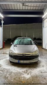 Peugeot 206  Baujahr 2005  Zuverlässig &... - Peugeot 206 in Braunschweig