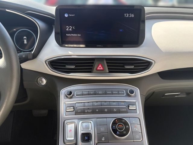 Fahrzeugabbildung Hyundai SANTA FE Signature Hybrid 4WD +KLIMA+LED+RFK+PDC