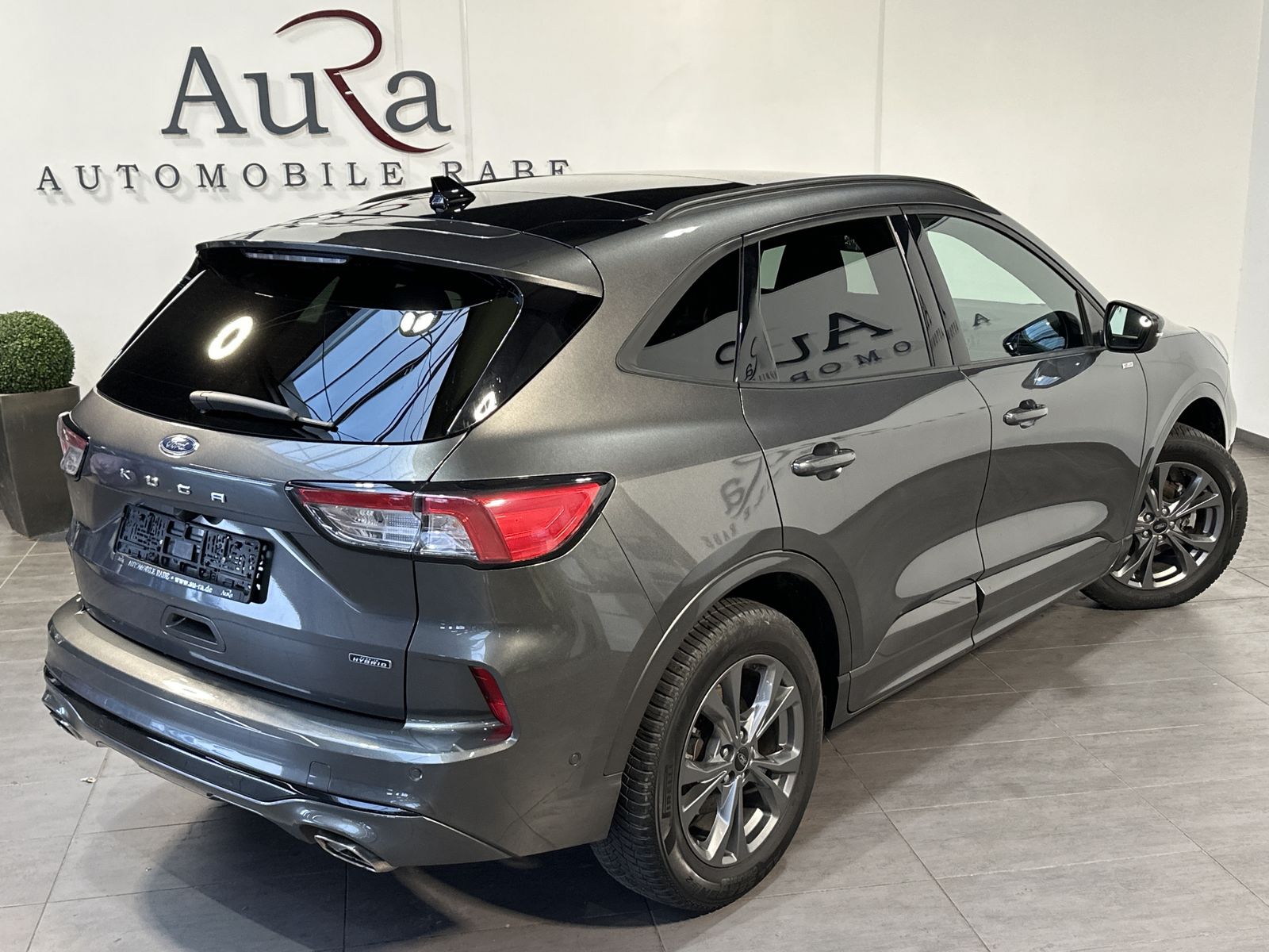 Fahrzeugabbildung Ford Kuga 2.5 Plug-In Hybrid ST-Line NAV+LED+PANO+KAM