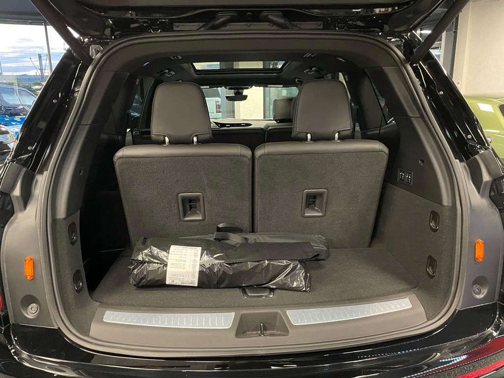 Fahrzeugabbildung Cadillac 2023 XT6 SPORT  3.6-V6 AWD  TECHNOLOGY-PANO-ACC
