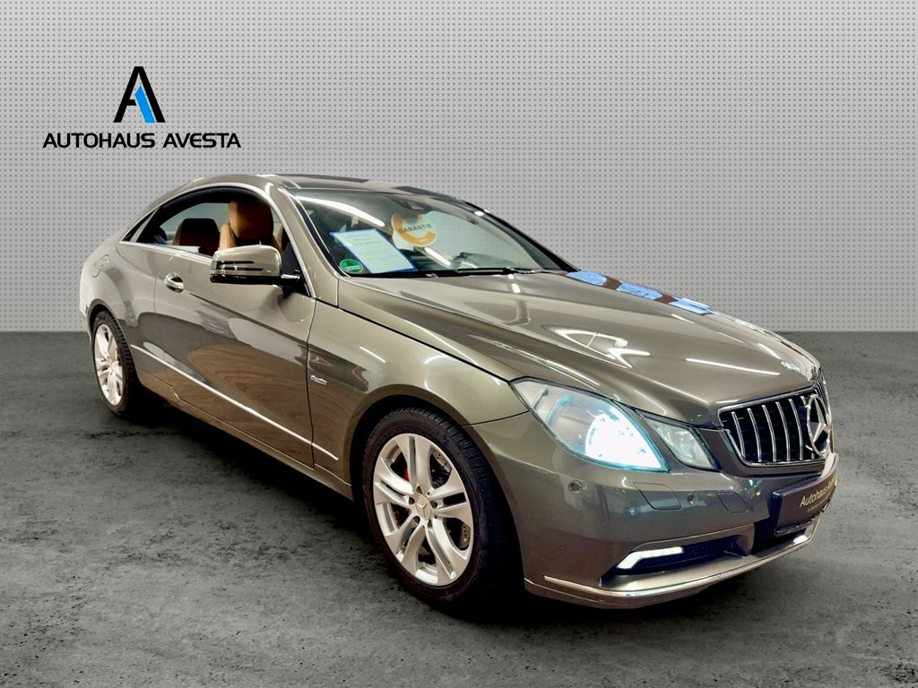 MERCEDES-BENZ E 250 CDI BE/ DESIGNO/PANORAMA/ CARPLAY/ R-KAM MERCEDES-BENZ E 250 CDI BE/ DESIGNO/PANORAMA/ CARPLAY/ R-KAM